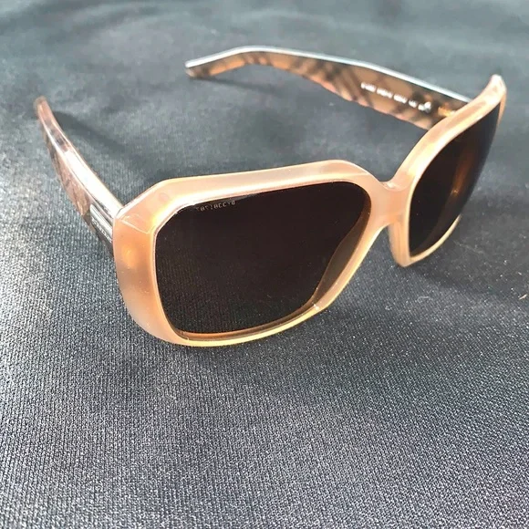 Burberry | Accessories | Burberry Be483 36613 Womens  display picture 3